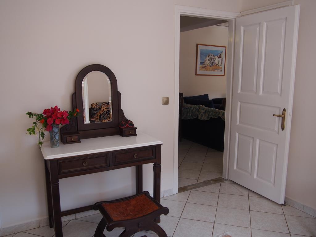 Eolos Apartments With Private Parking Agios Nikitas Exterior photo