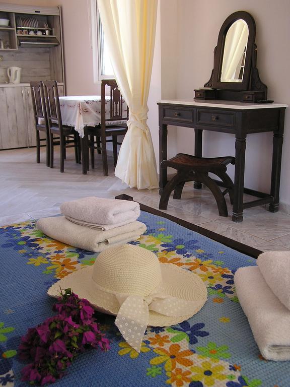 Eolos Apartments With Private Parking Agios Nikitas Exterior photo
